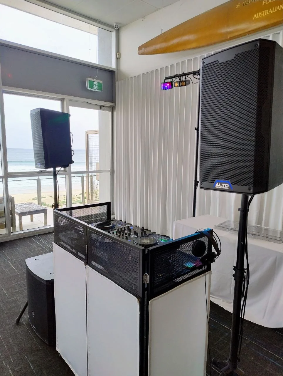 DJ Sound and Light system and speakers for hire in Sydney Northern Beaches 2