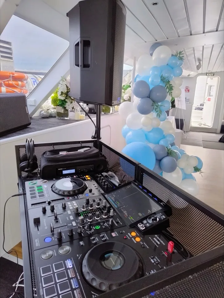 Pioneer DJ XDJ-RX3 2